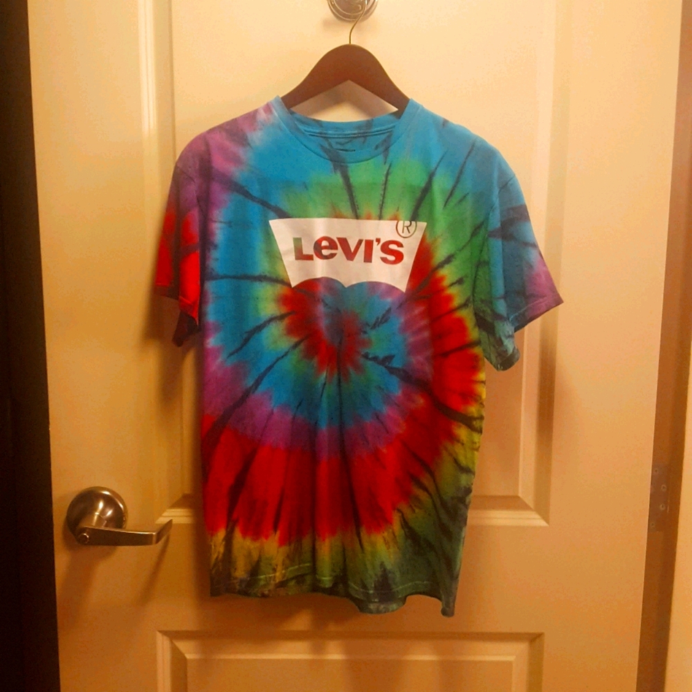 LEVI'S® TIE DYE LOGO TEE SHIRT